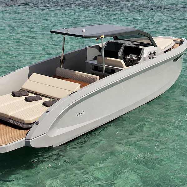 Rent Boat RAND ESCAPE 30