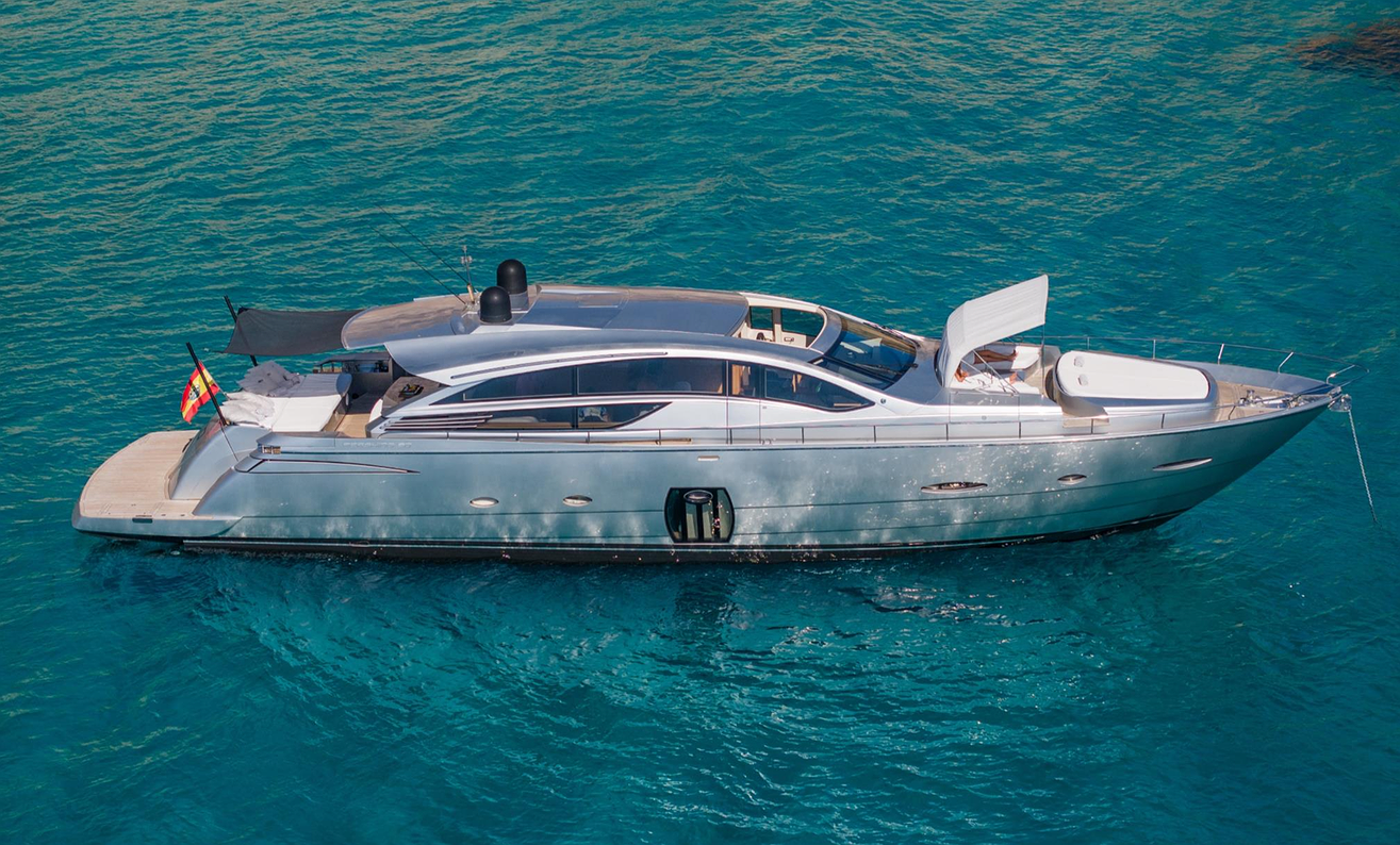 Noleggio barca PERSHING 80 W