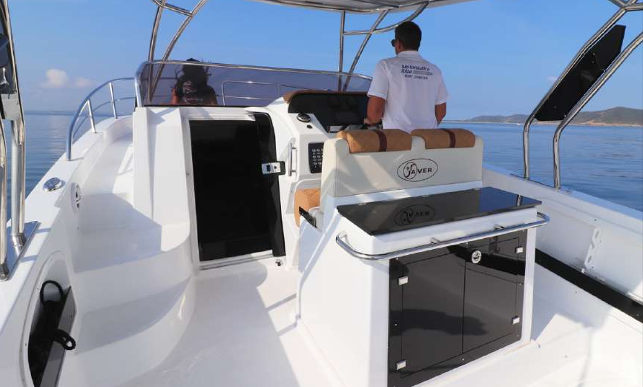 Rent Boat SAVER 330 R