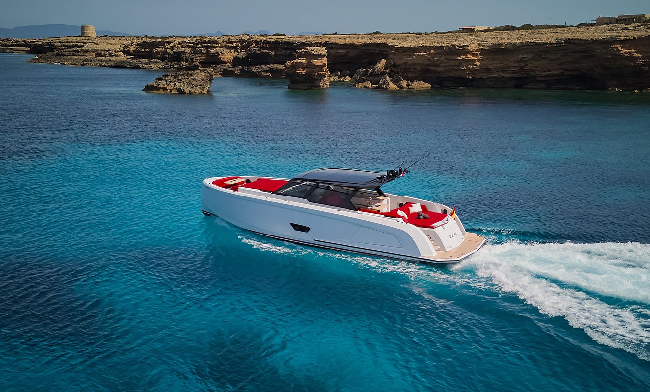 Alugar Barco VANQUISH 58 RD