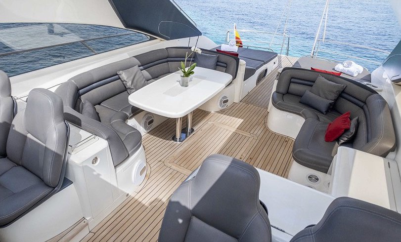 Louer bateau PRINCESS V65 CR